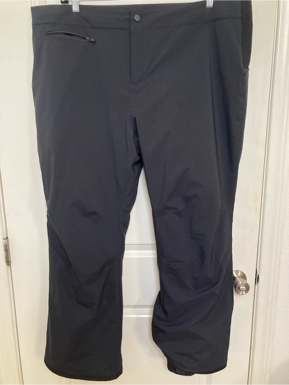 Obermeyer Women's 22S SHORT  Black Sugarbush Stretch Insulated Snow Ski Pant